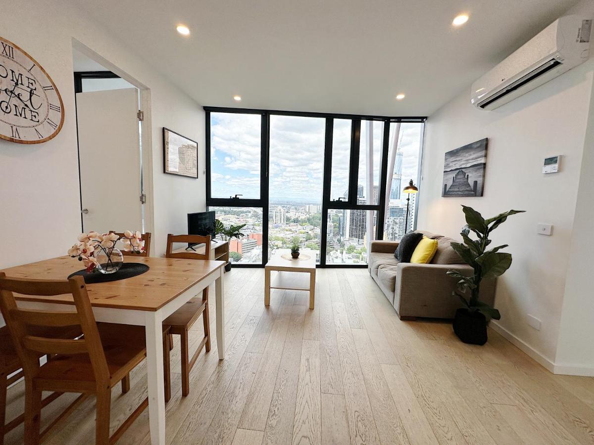 Beautiful Skyview Cbd Highrise 3Beds With Carpark Available Apartment เมลเบิร์น ภายนอก รูปภาพ